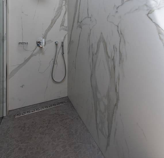 salle de bain en pierre naturelle 