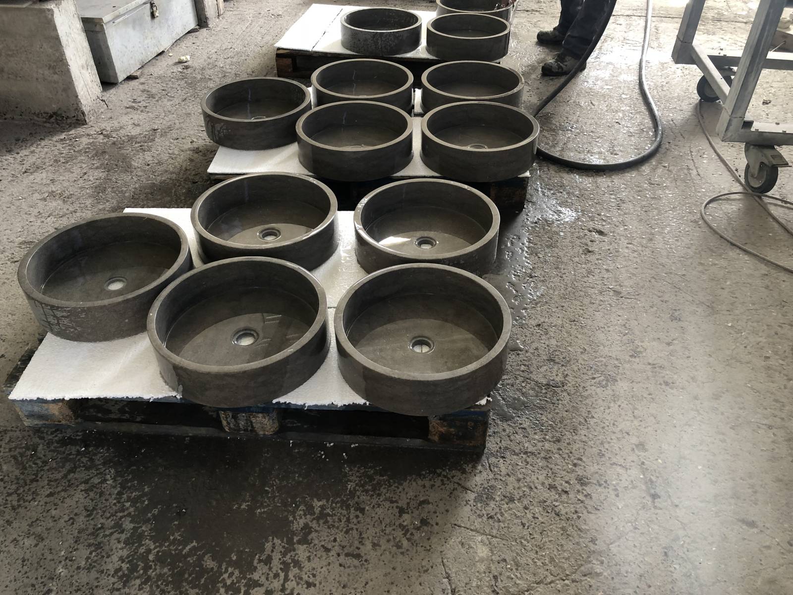 vasques en pierre naturelle 