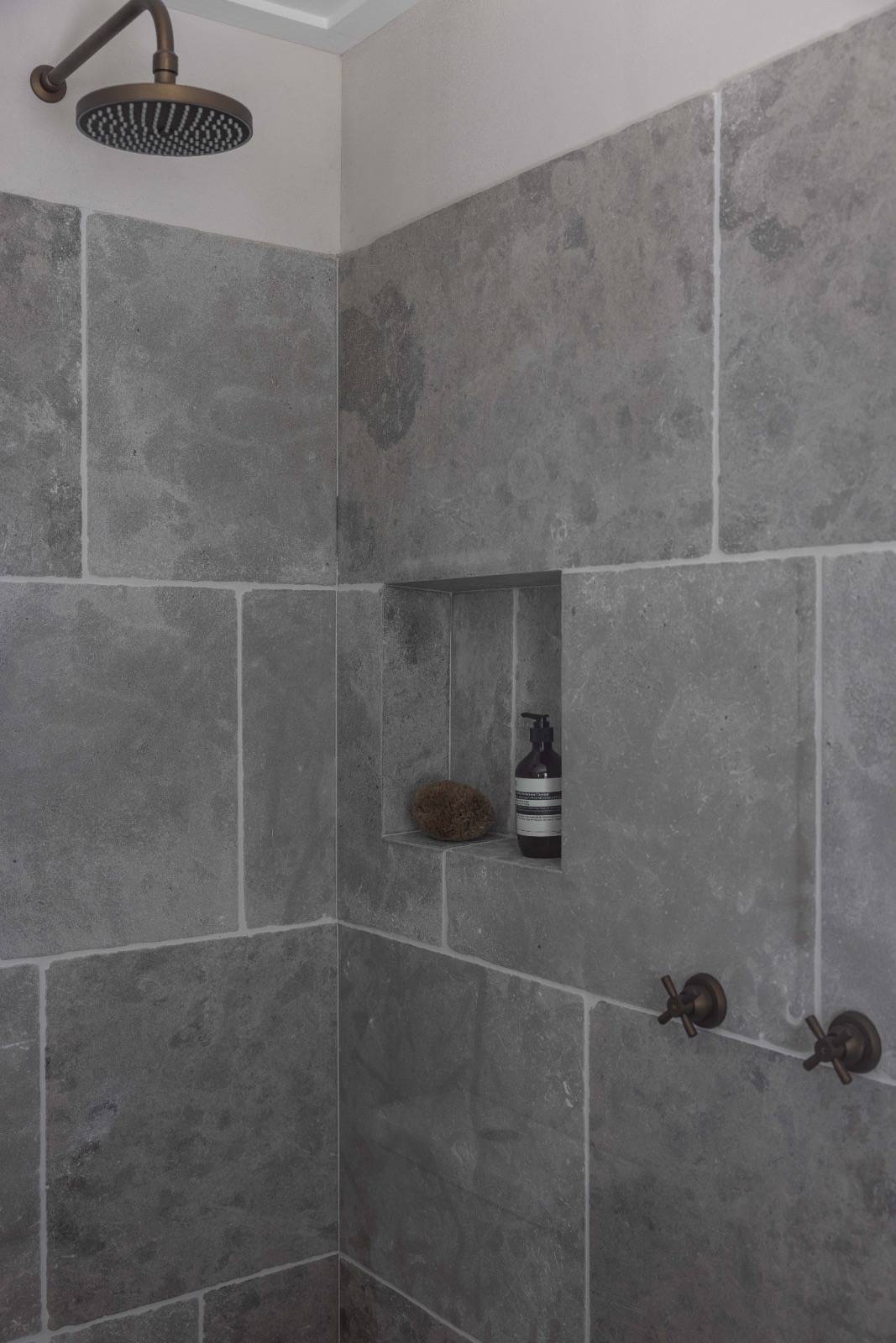  Amazone Gris Vieilli en bandes libres