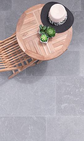 Zoom sur la texture de la pierre naturelle Kahla Ussé