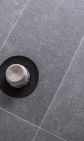 Zoom sur la texture de la pierre naturelle Kahla Richelieu