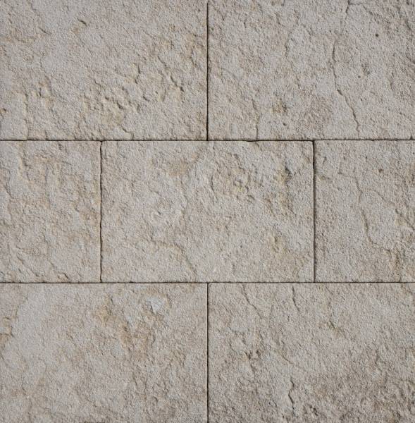 Texture pierre naturelle vieillie type château pour terrasse extérieure