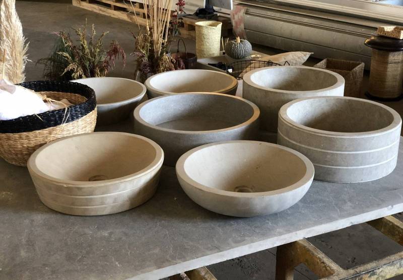 Architecture coating materials : production for order of custom beautiful stone sinks at good price. Buy our made to measure high quality products in Los Angeles, California